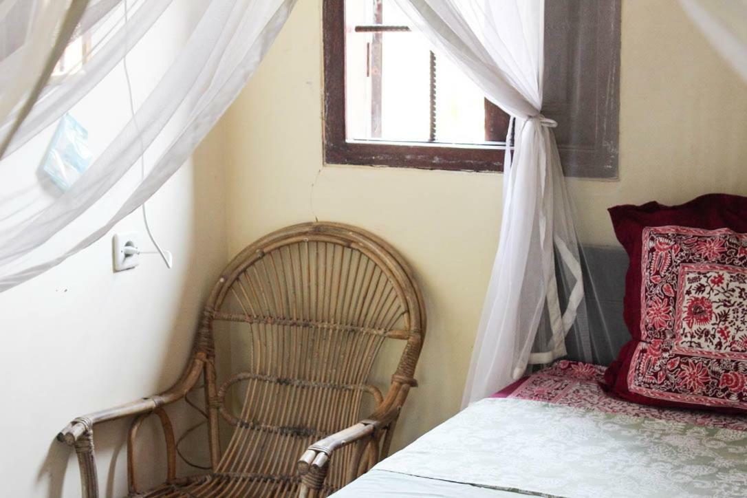 Ferienwohnung Harrys Oceanhouse 2 Pacitan Exterior foto