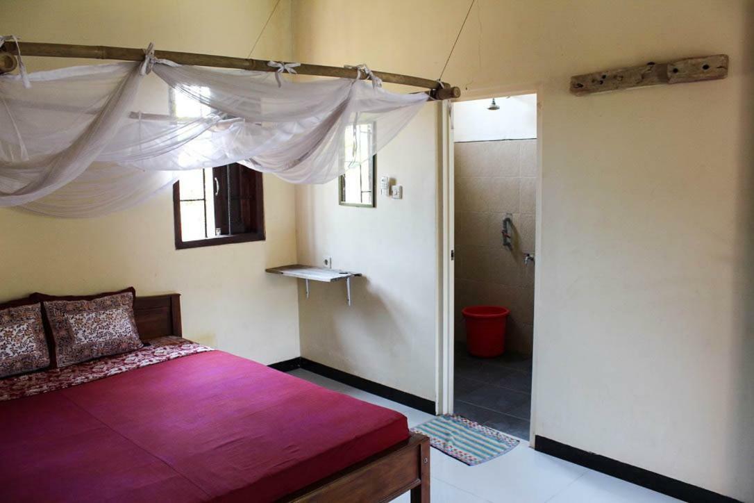 Ferienwohnung Harrys Oceanhouse 2 Pacitan Exterior foto